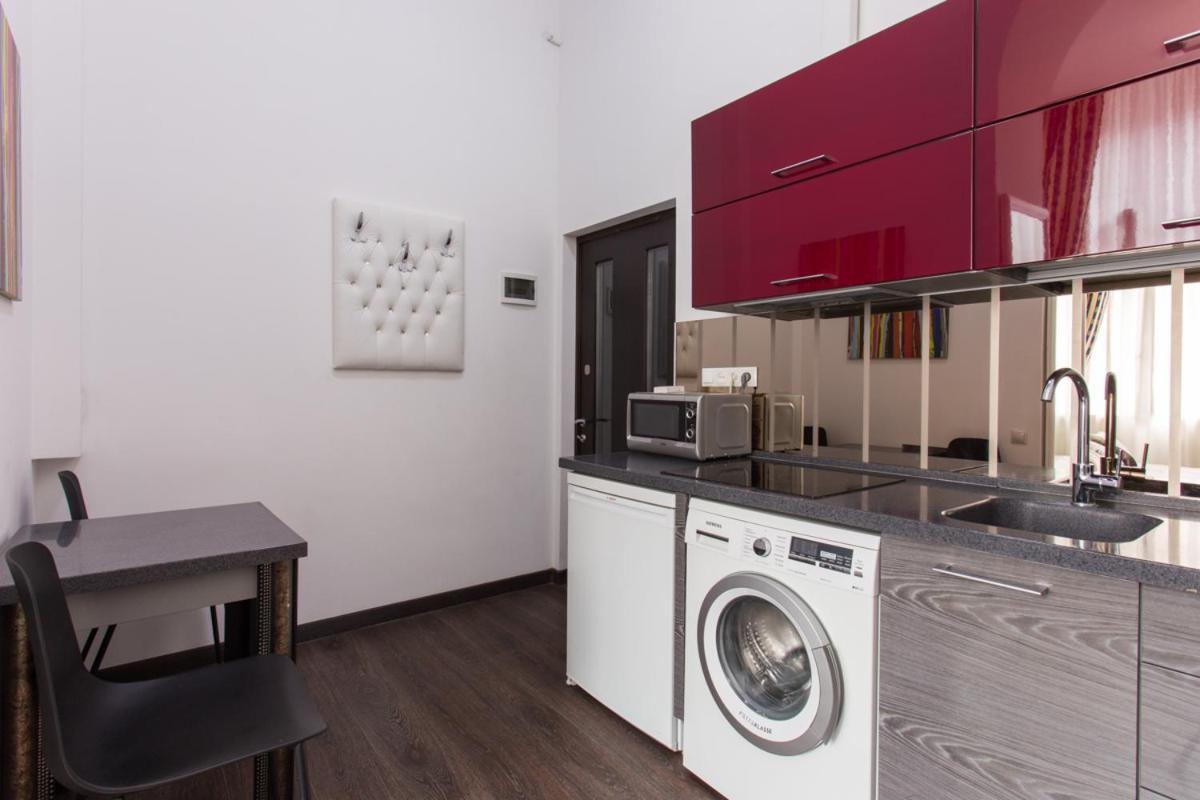 Sumska Apartment Lux คาร์คิฟ ภายนอก รูปภาพ