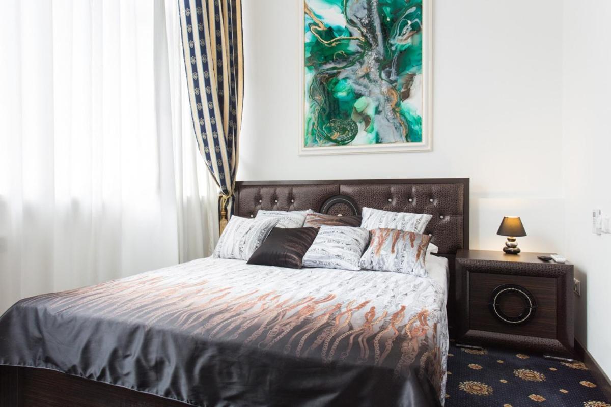 Sumska Apartment Lux คาร์คิฟ ภายนอก รูปภาพ