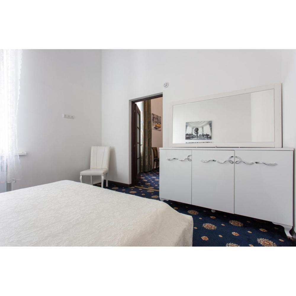 Sumska Apartment Lux คาร์คิฟ ภายนอก รูปภาพ